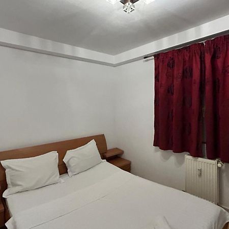 Sleep & Go Parcare Gratuita Self Check-In Apartman Bukarest Kültér fotó